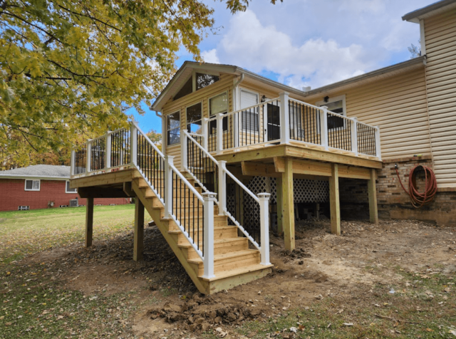 elevated deck with deck railing - Custom Deck and porch contractor in lake county ohio