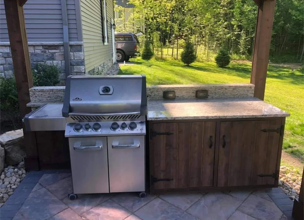 Outdoor Kitchen