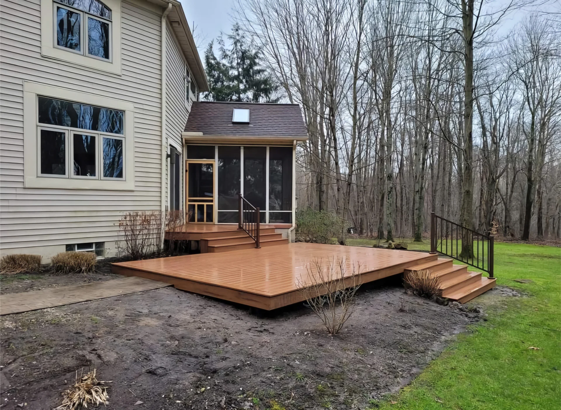 We specialize in various deck styles to complement your Madison property.​